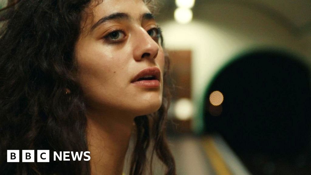 জেনারেল জেডকে লন্ডন 'অ্যাক্সেসযোগ্য' বলে শেষ সাঁতার পরিচালক বলেছেন