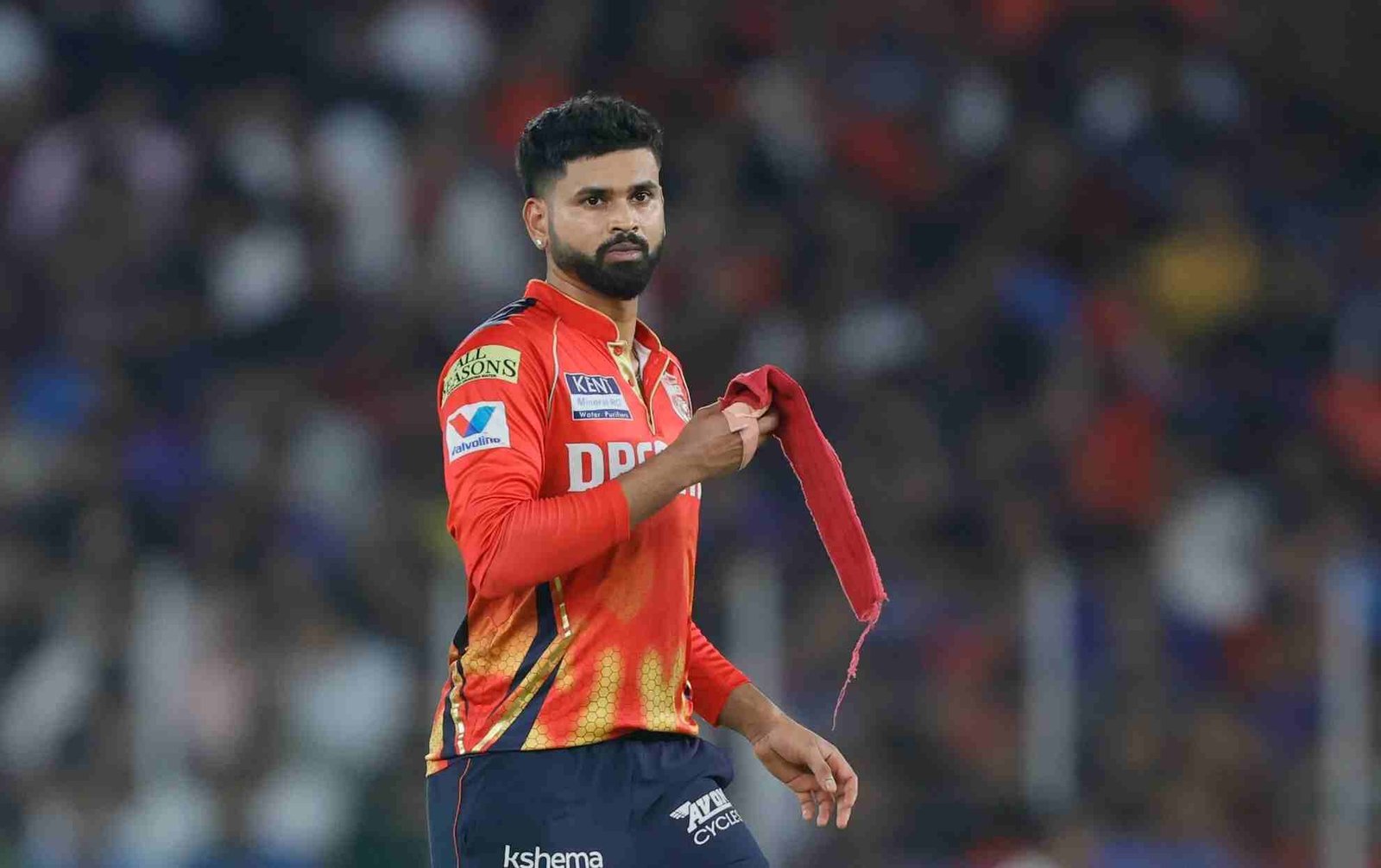 (দেখুন) ব্রডকাস্টার টি-টোয়েন্টি মুম্বাই 2025-এ সেমিফাইনালের জন্য তার দলের যোগ্যতার কথা বলে শ্রেয়াস আইয়ার হতবাক হয়ে গেলেন