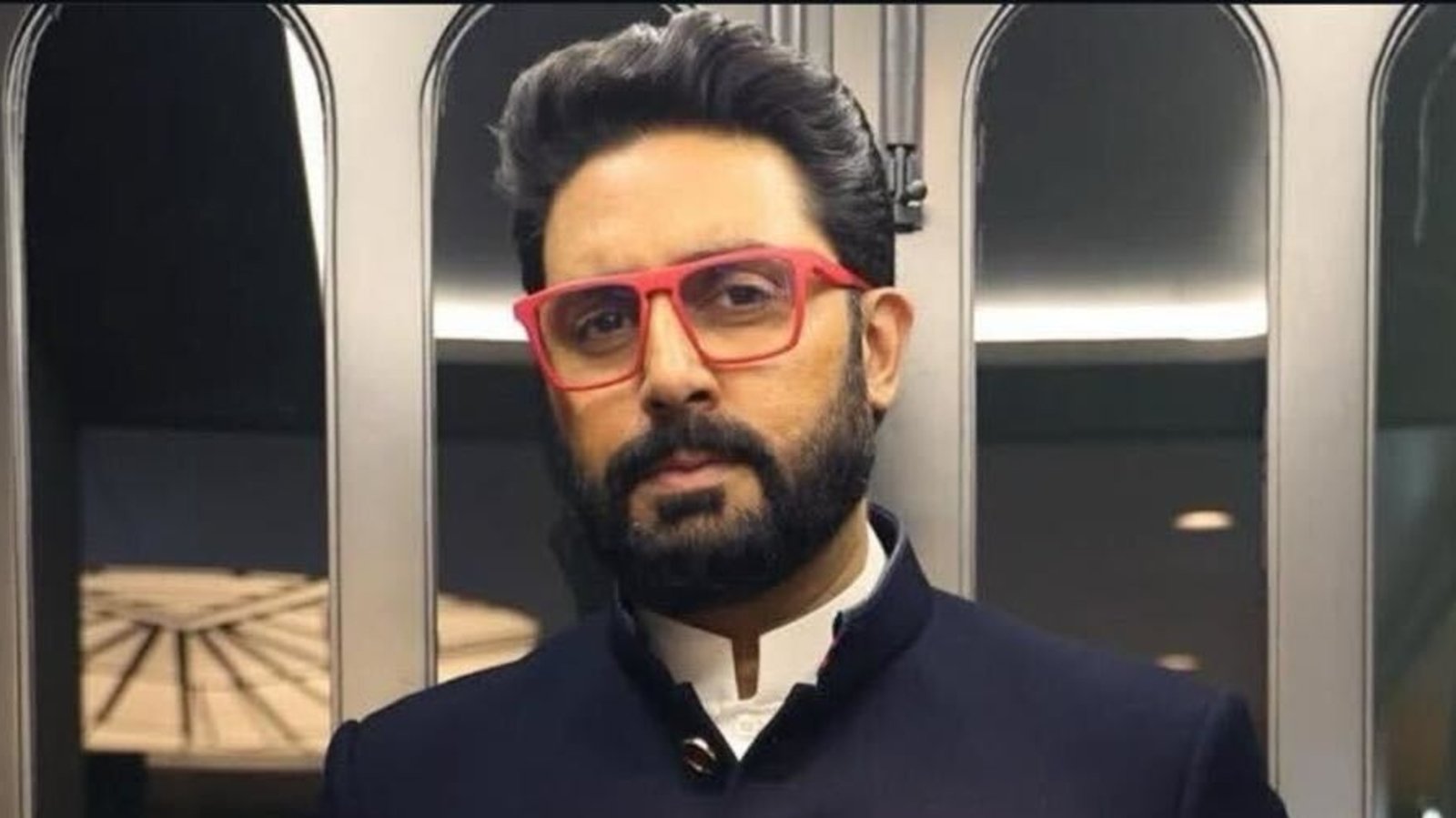 অভিষেক বচ্চন নিজের জন্য সময় নিতে চাইলে ক্রিপ্টিক নোট পোস্ট করেছেন: 'ল্যাপাটা হোনা চাহতা হুন' | বলিউড