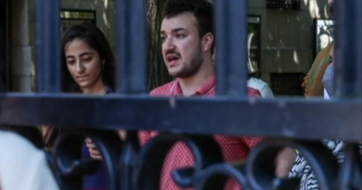 আইস ডিটেনশন থেকে মাহমুদ খলিলের মুক্তি সম্পর্কে কী জানবেন