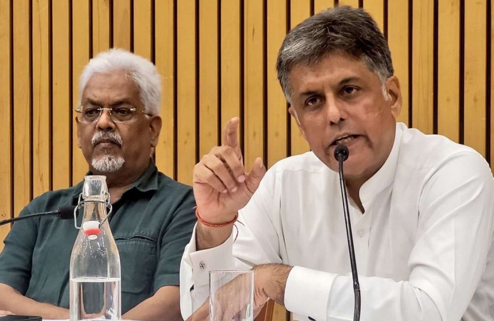 কংগ্রেসের এমপি মনিশ তেরি প্রশ্নগুলি জাতীয় ক্রীড়া প্রশাসনের বিলের বৈধতা